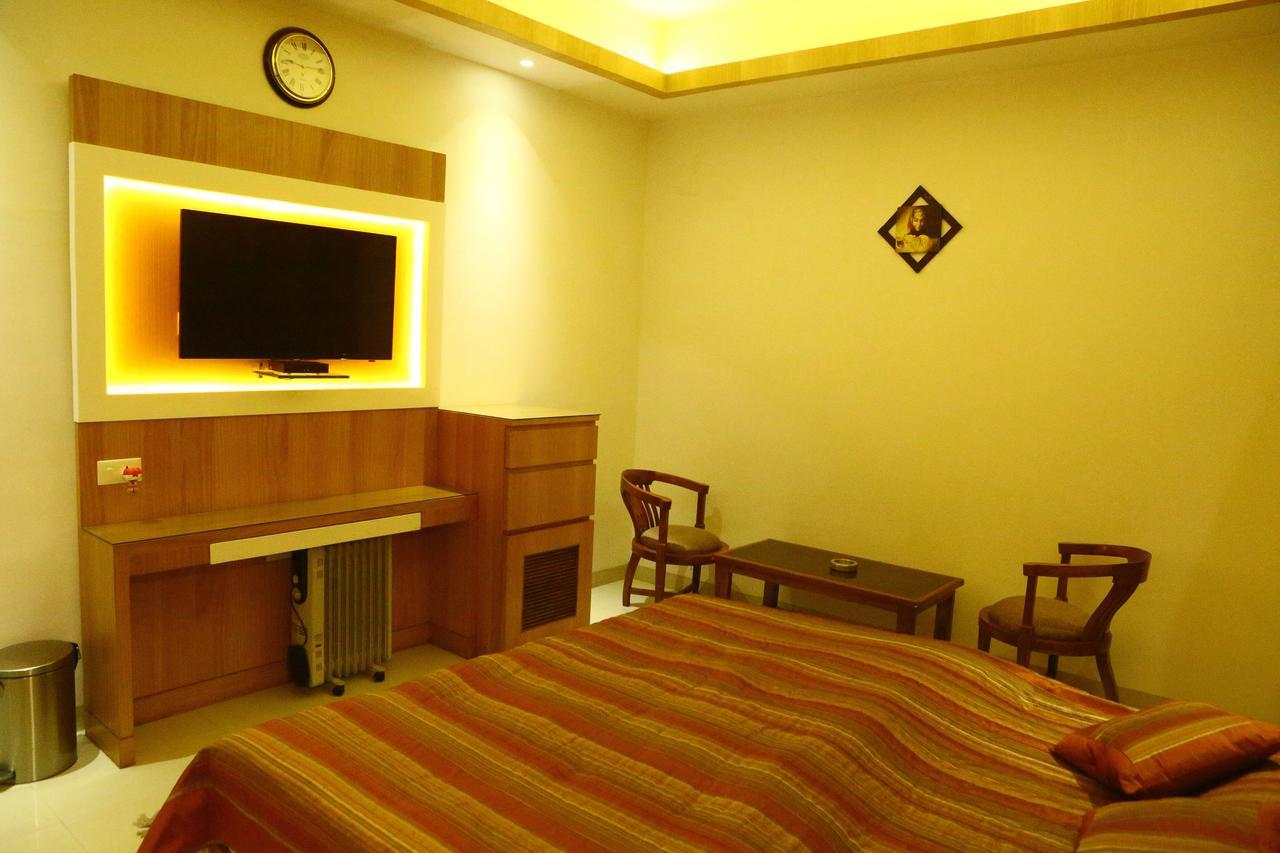 Hotel Deepali Sagar  Exterior photo